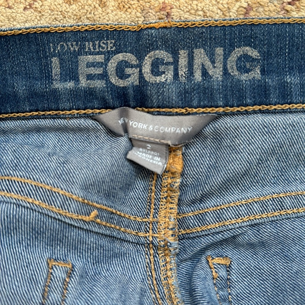 New York & Company Low Rise Skinny Jeans - Picture 2 of 15